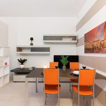 Lägenhet Centre - 5min From Bgy Airport, Wifi, Ac *